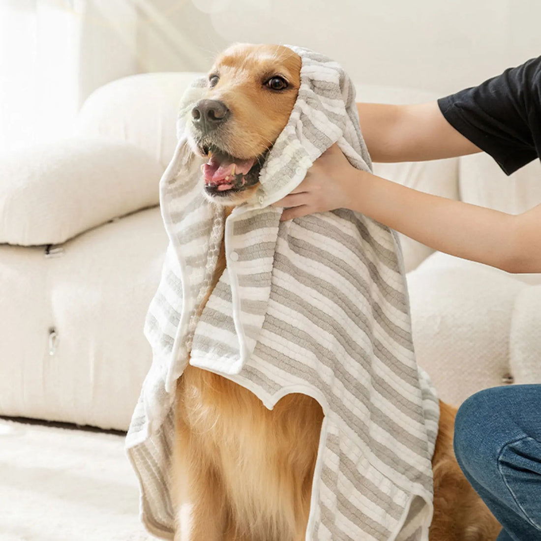 Ultra Absorbent Pet Bath Towel Quick Drying Bathrobe For Pets