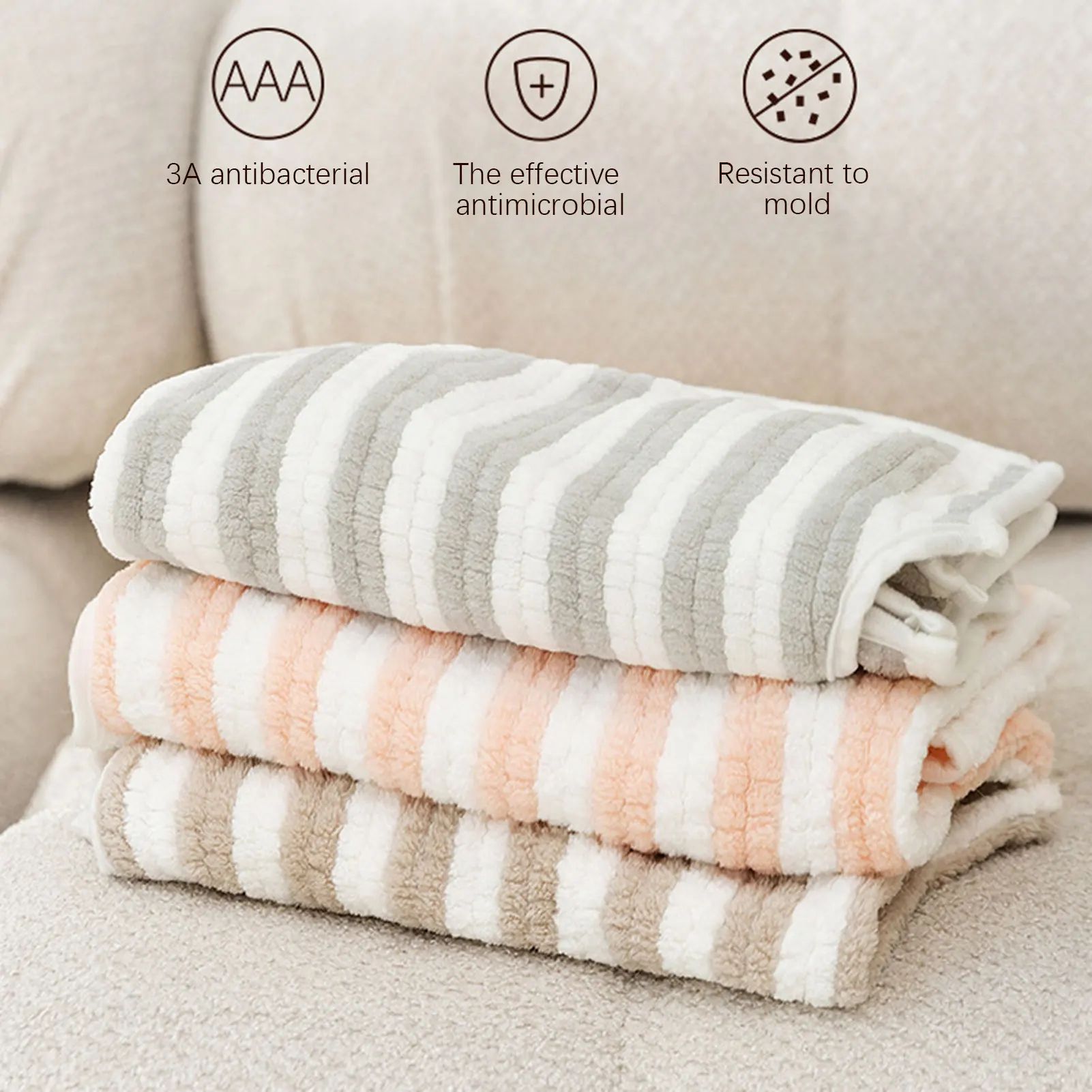 Ultra Absorbent Pet Bath Towel Quick Drying Bathrobe For Pets